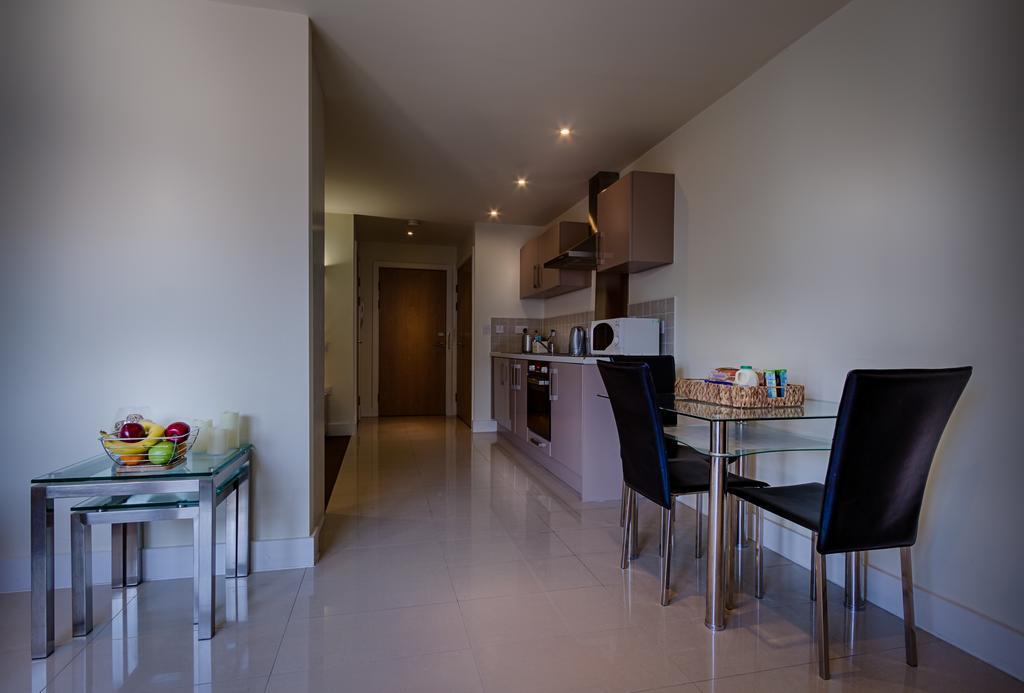 Halo Serviced Apartments - The Point Шефилд Экстерьер фото
