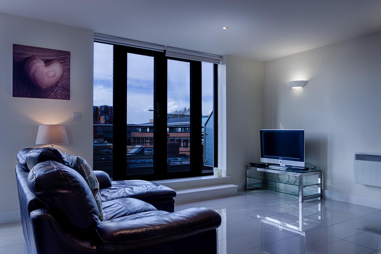 Halo Serviced Apartments - The Point Шефилд Экстерьер фото